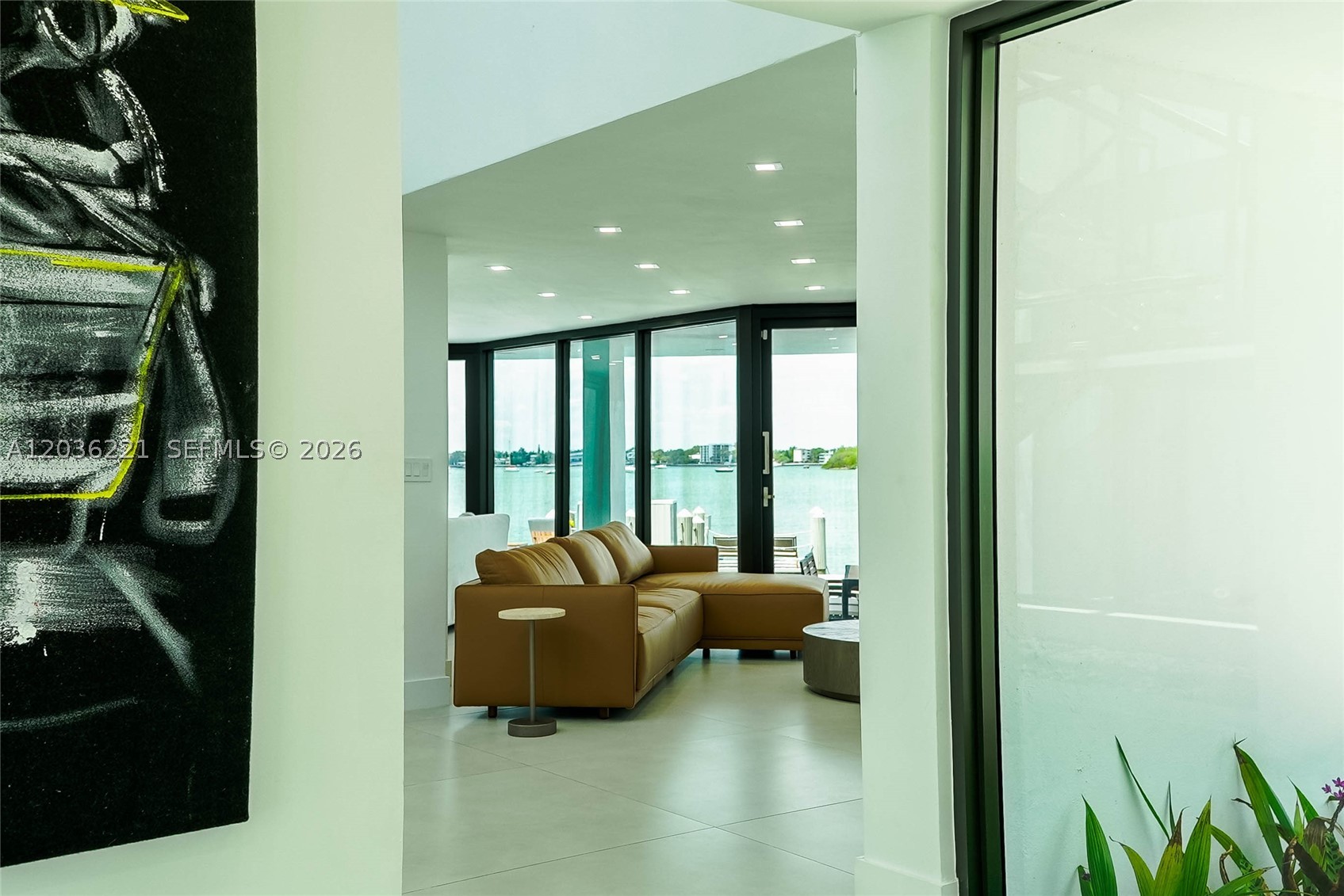 7720 Miami View Dr