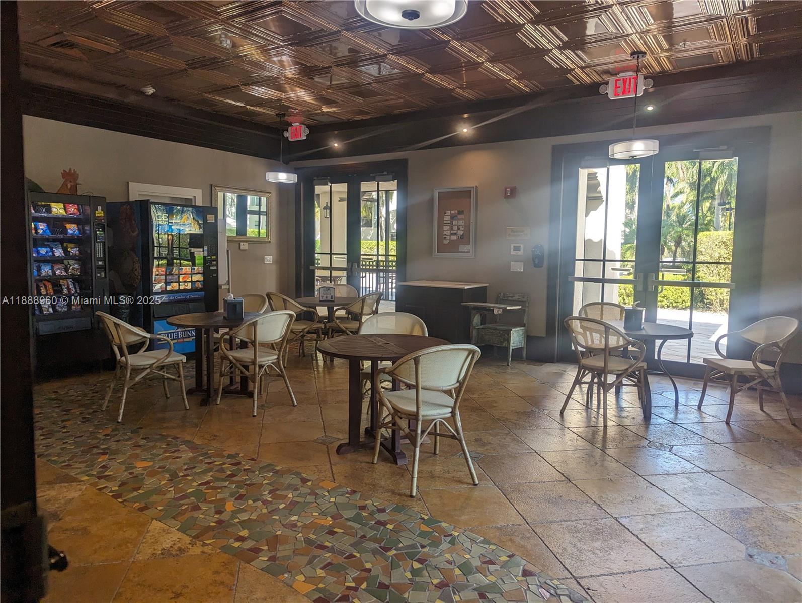 VILLA FLORA CONDO - Residential Lease