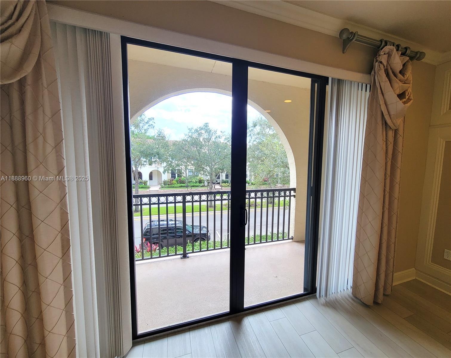 VILLA FLORA CONDO - Residential Lease