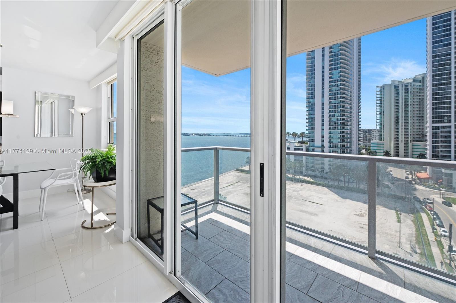 THE MARK ON BRICKELL COND - Residential Lease