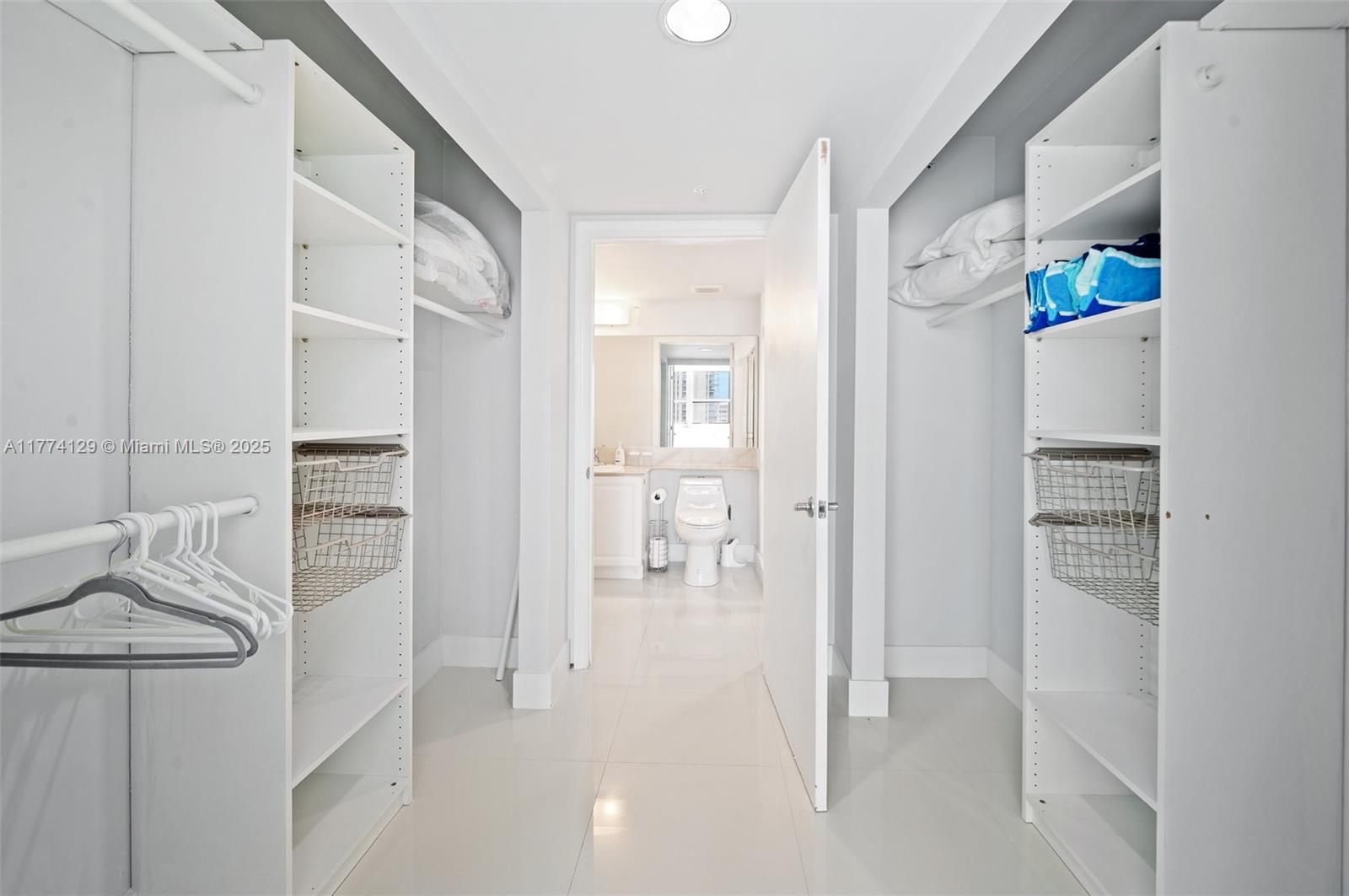 THE MARK ON BRICKELL COND - Residential Lease