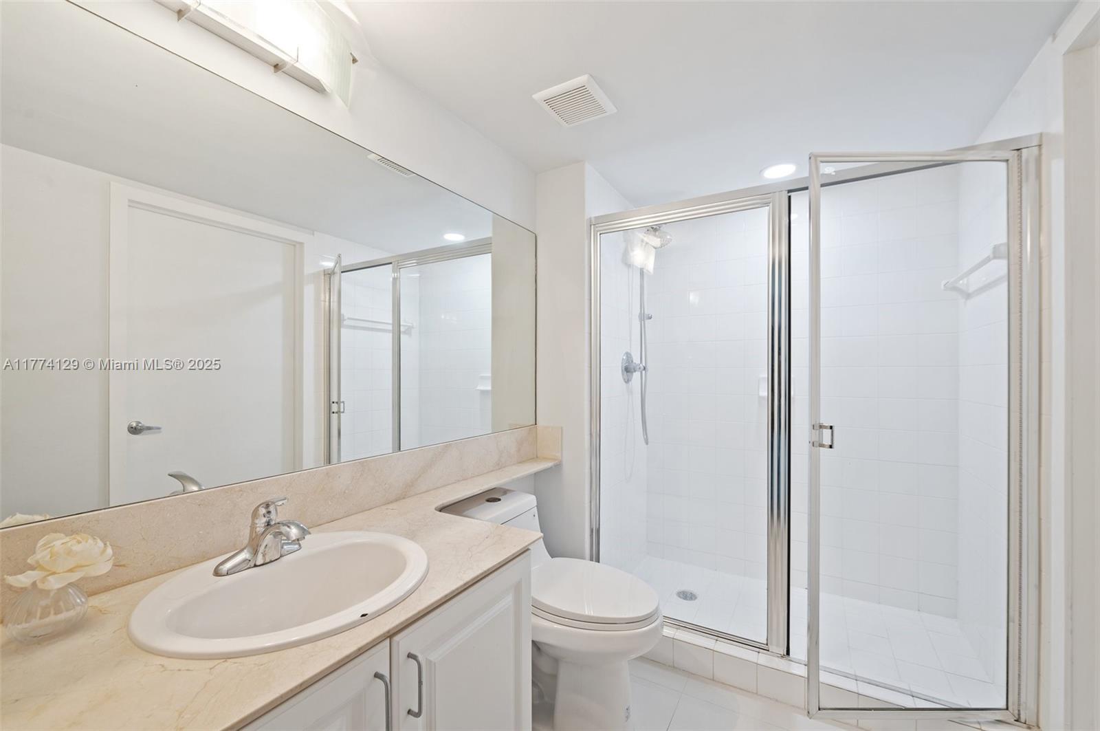 THE MARK ON BRICKELL COND - Residential Lease