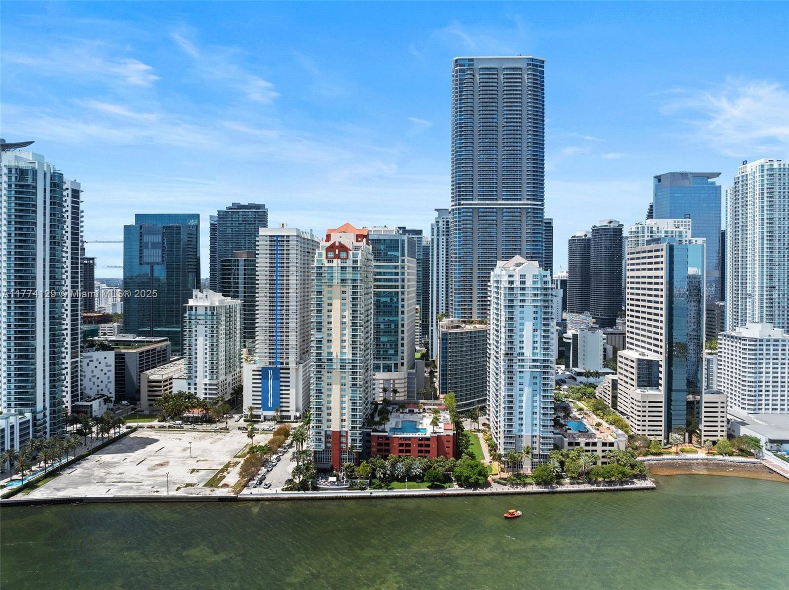 THE MARK ON BRICKELL COND - Residential Lease