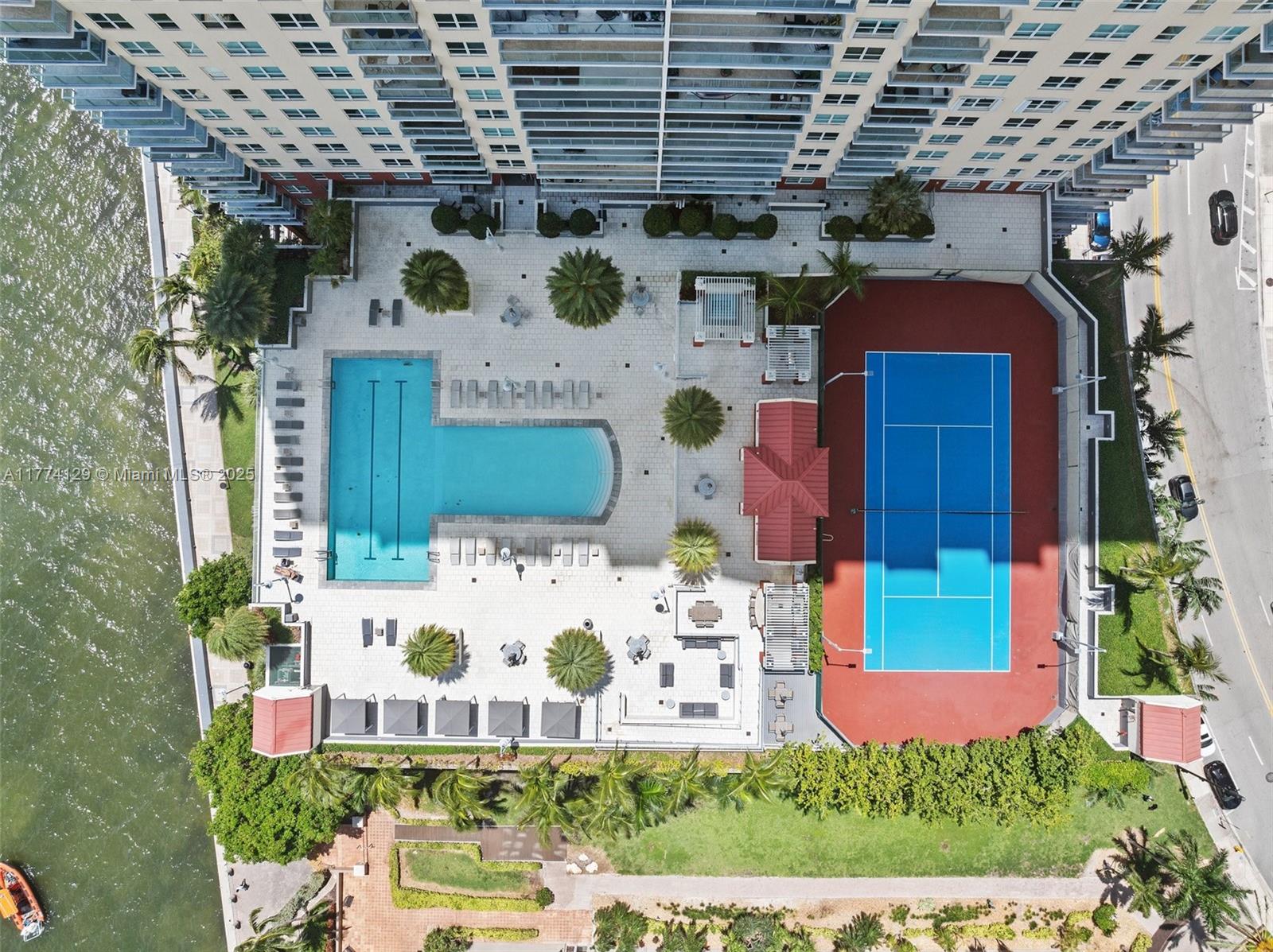 THE MARK ON BRICKELL COND - Residential Lease