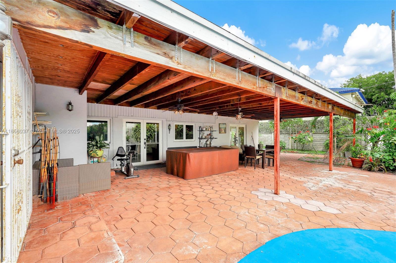 TROPICAL HIGHLANDS 3RD AD - Residential