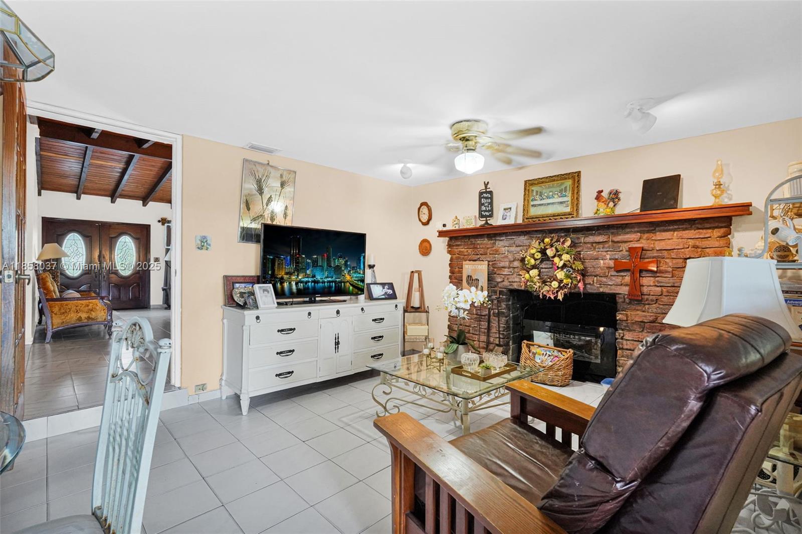 TROPICAL HIGHLANDS 3RD AD - Residential