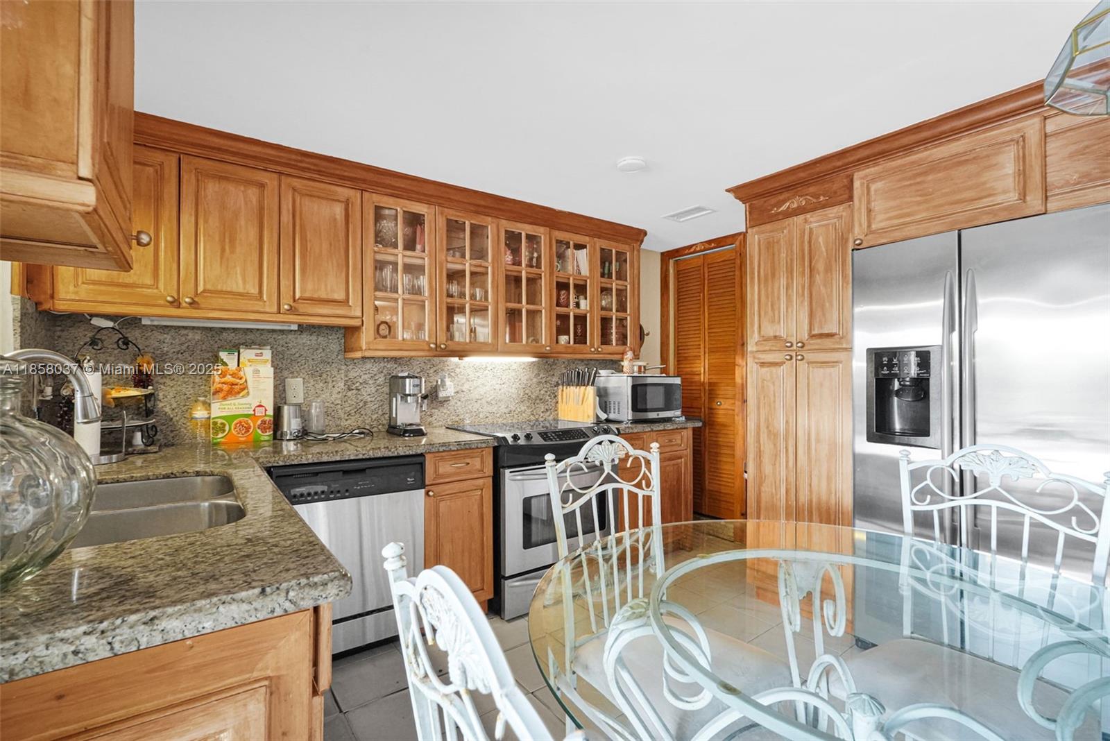 TROPICAL HIGHLANDS 3RD AD - Residential