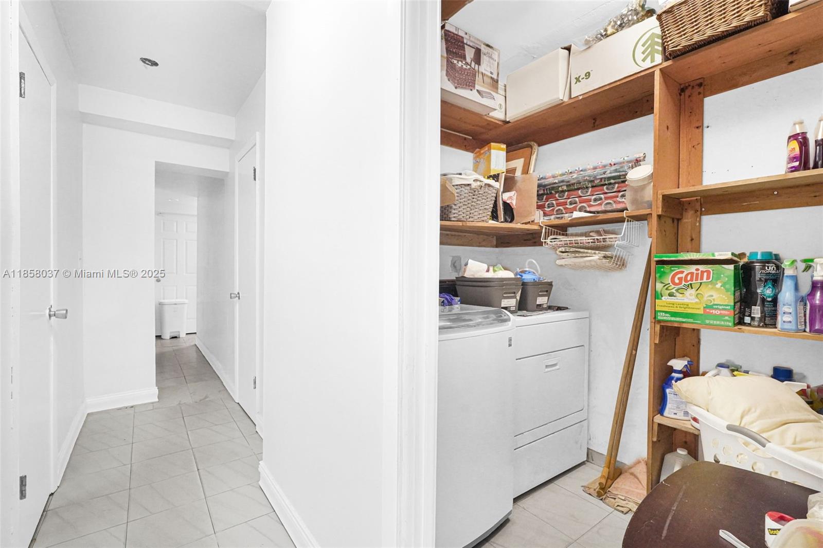 TROPICAL HIGHLANDS 3RD AD - Residential