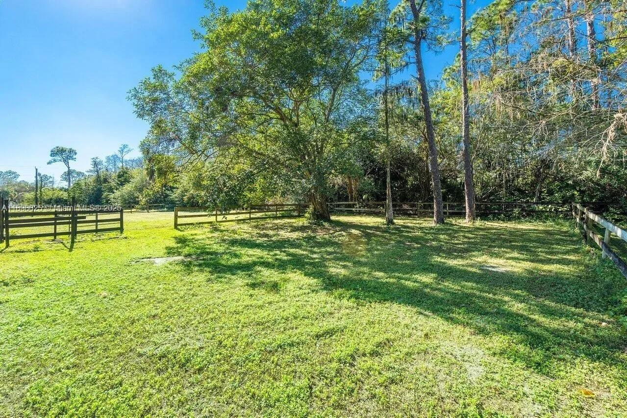 FOX TRAIL - Residential Lease