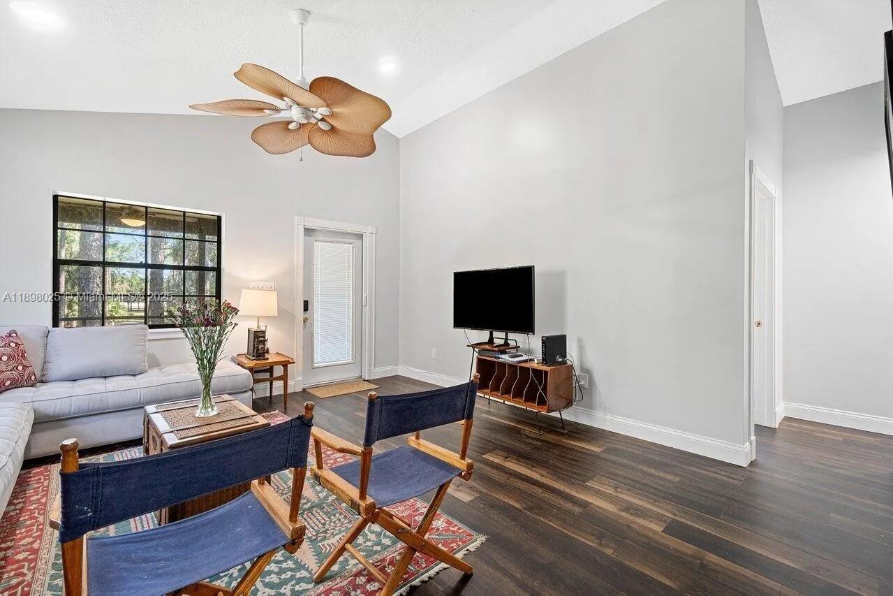 FOX TRAIL - Residential Lease