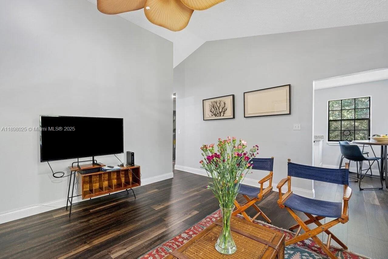 FOX TRAIL - Residential Lease