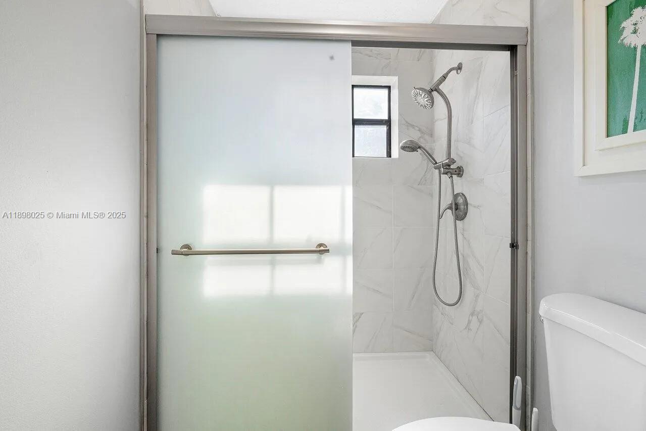 FOX TRAIL - Residential Lease