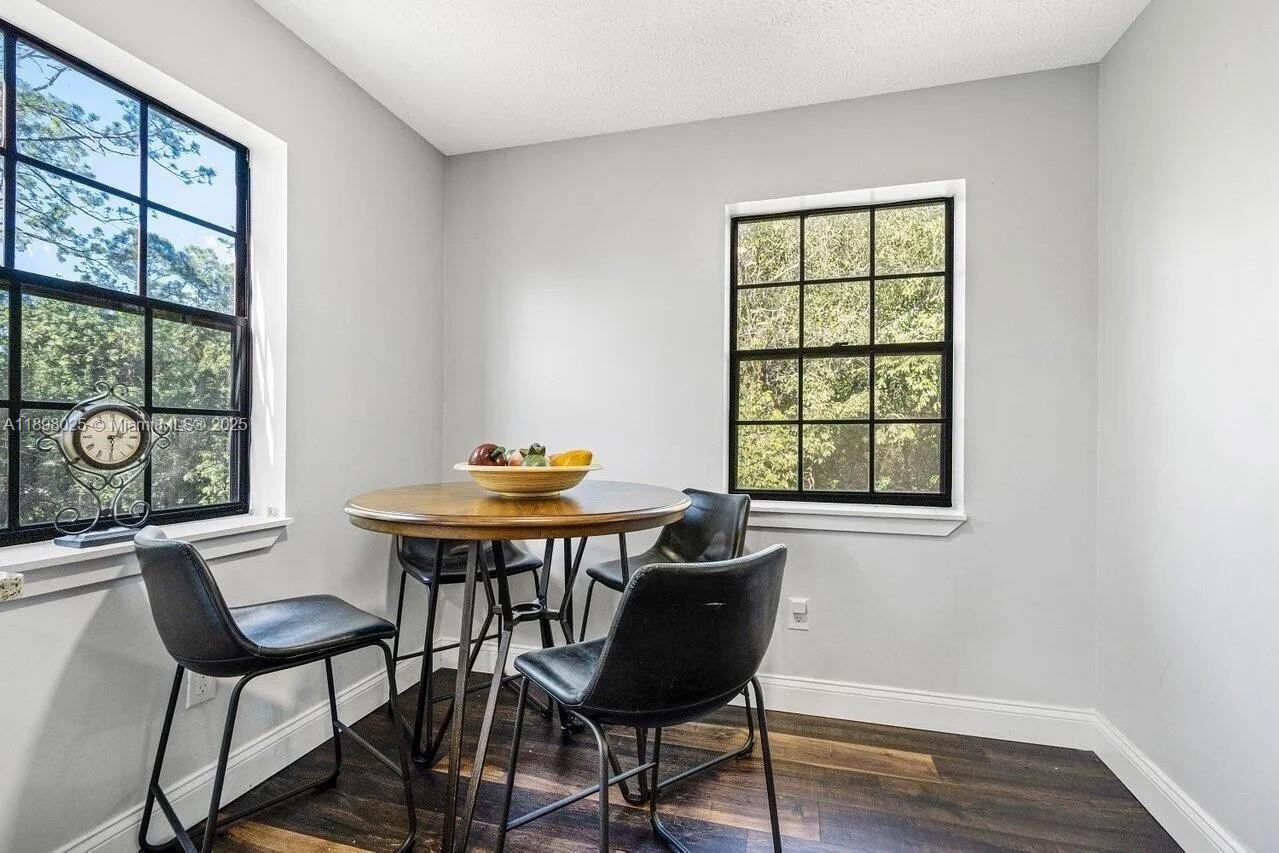 FOX TRAIL - Residential Lease