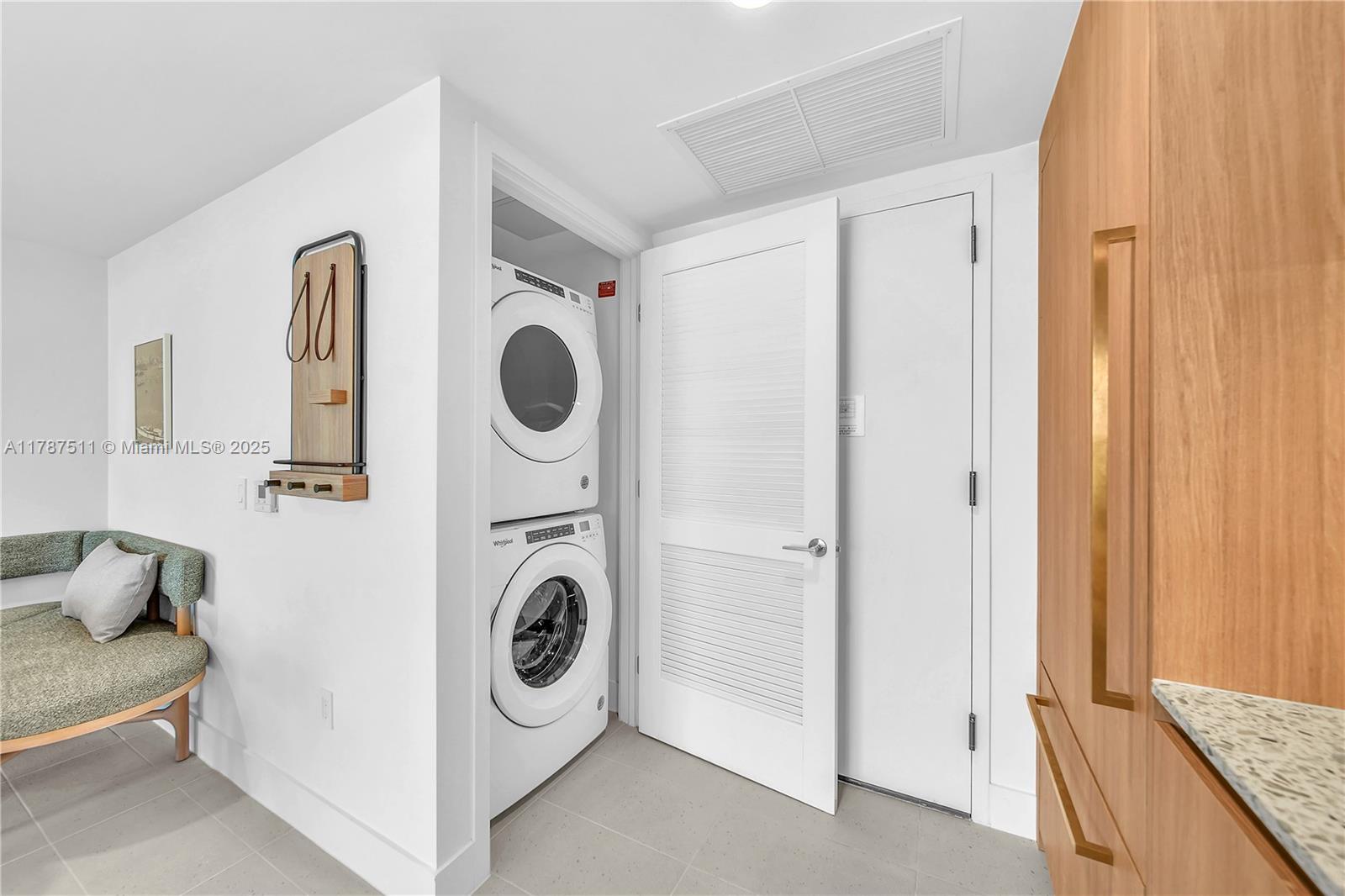 159 NE 6TH STREET CONDO - Residential