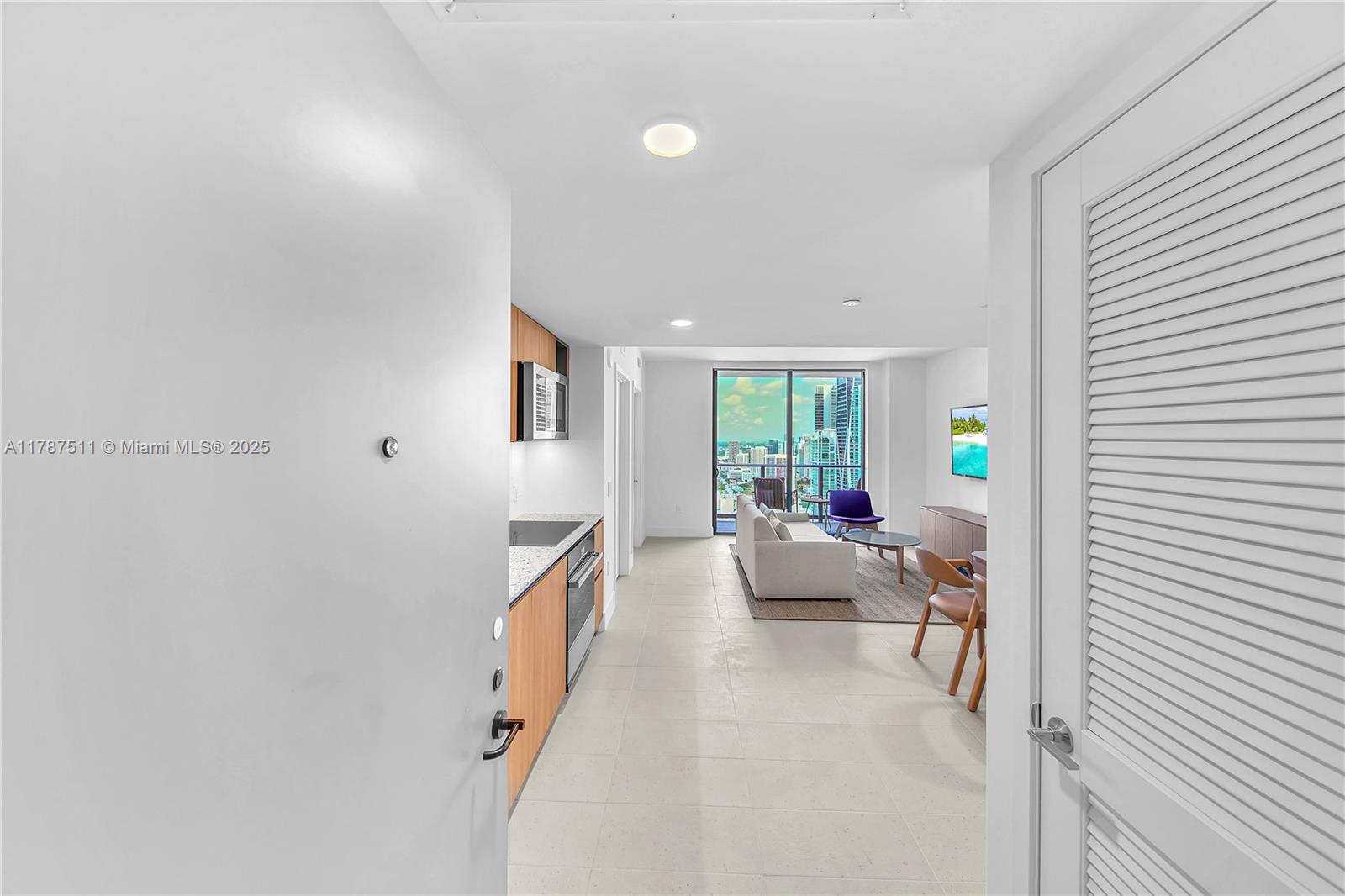 View photos, virtual tours, details... 601 NE 1st Ave 4609