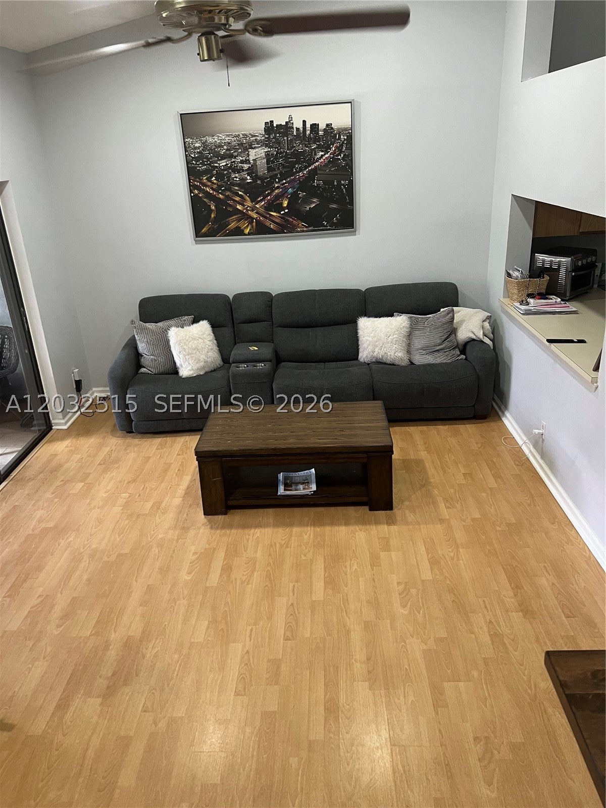 306 Republic Ct 306