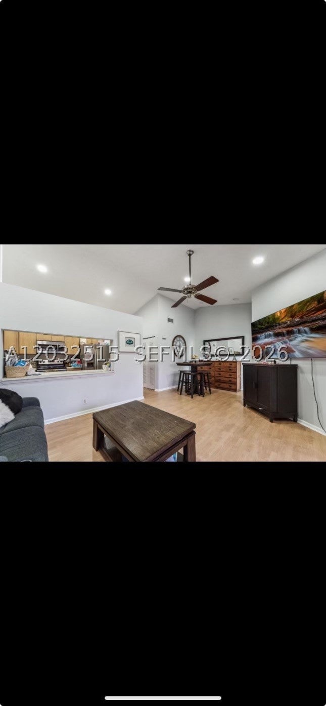 306 Republic Ct 306
