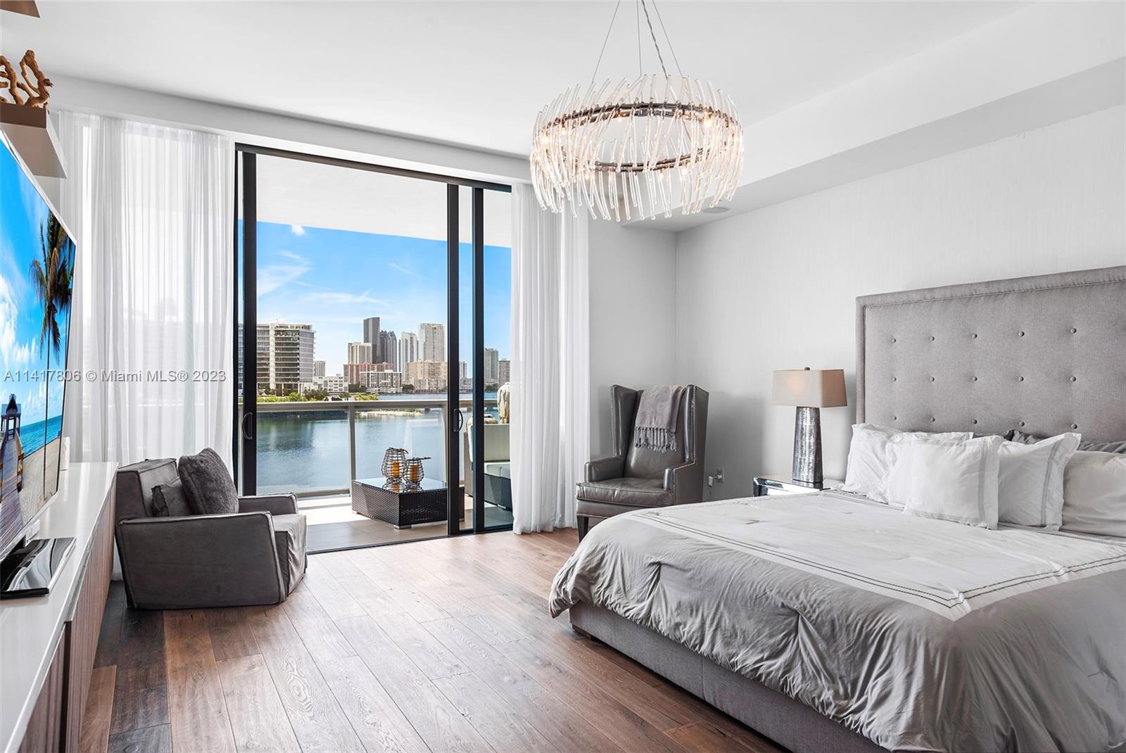 ECHO CONDO - Residential