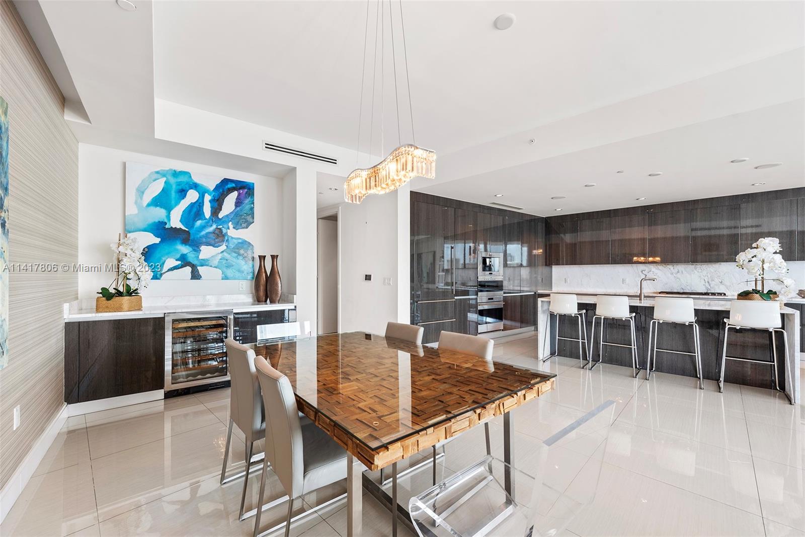 ECHO CONDO - Residential