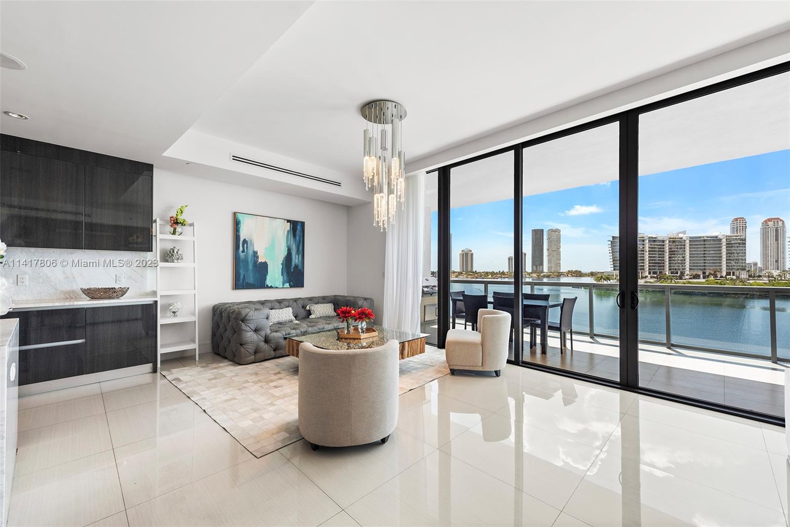 ECHO CONDO - Residential