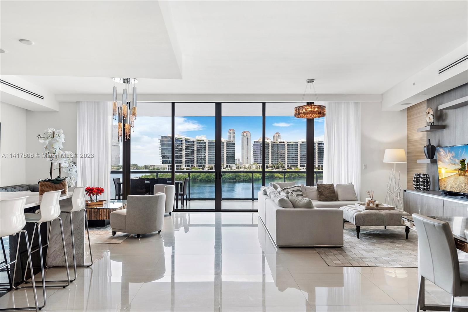 ECHO CONDO - Residential