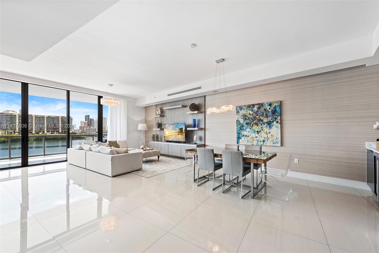 ECHO CONDO - Residential