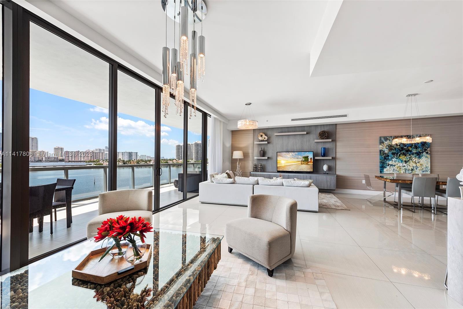 ECHO CONDO - Residential