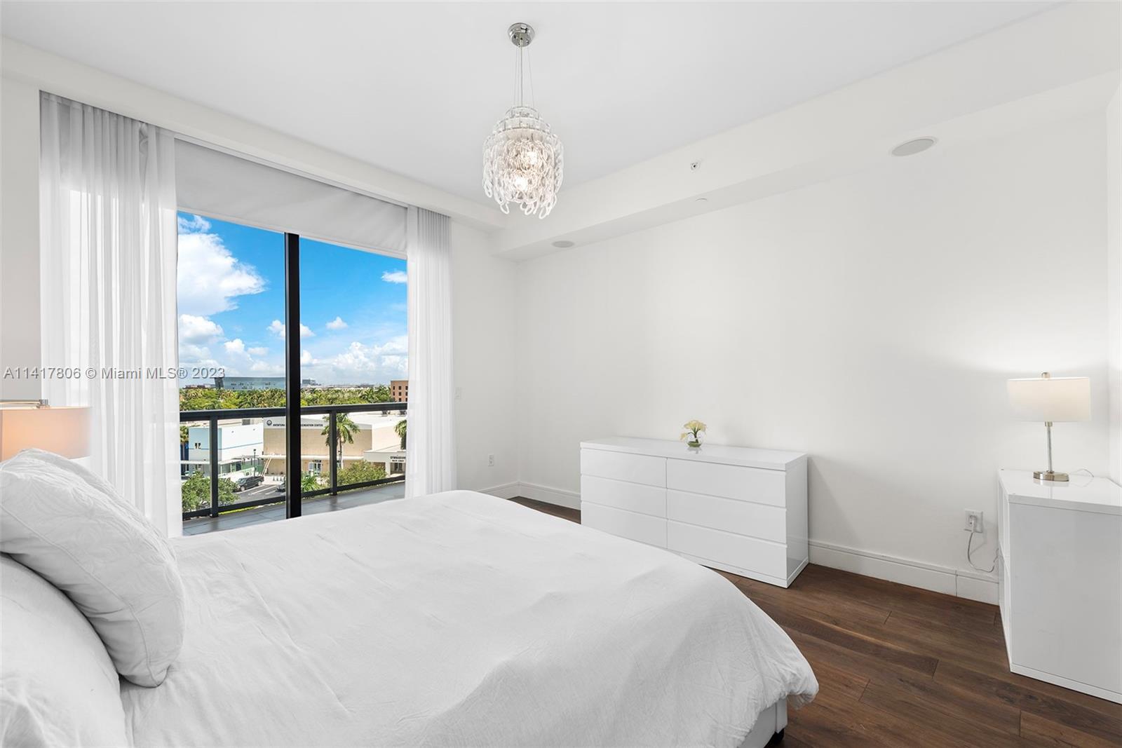 ECHO CONDO - Residential