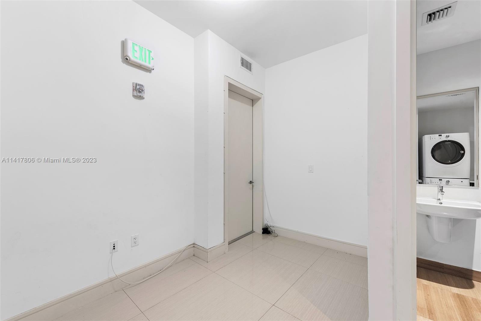 ECHO CONDO - Residential