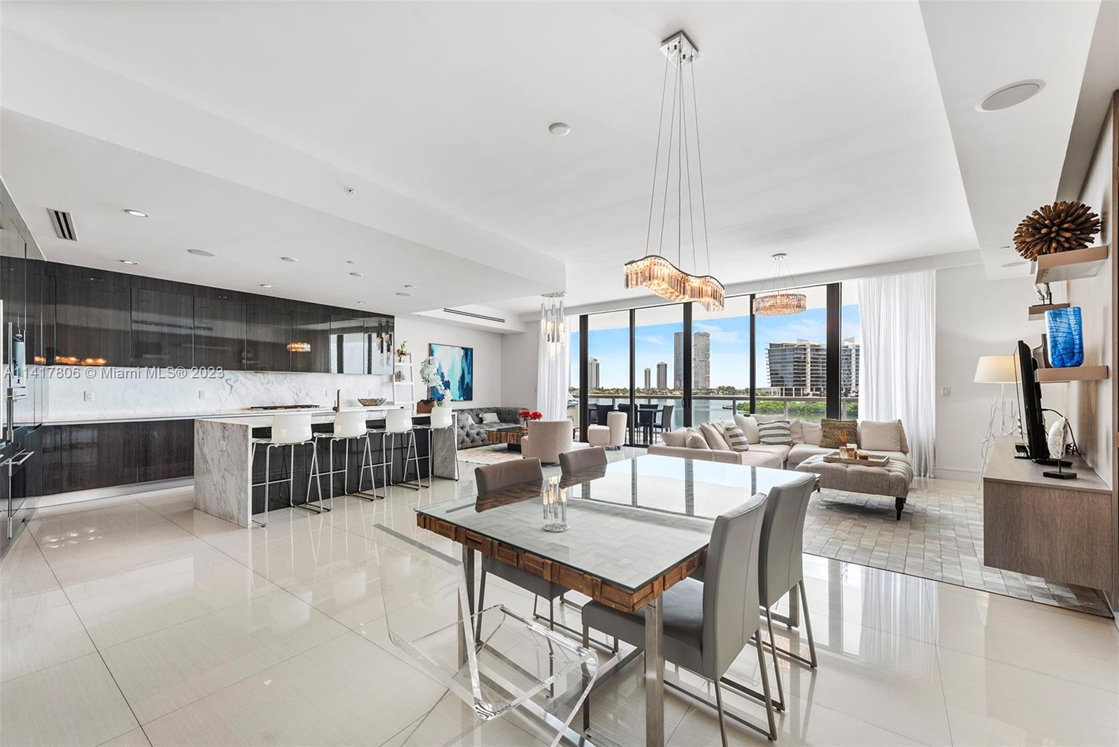 ECHO CONDO - Residential