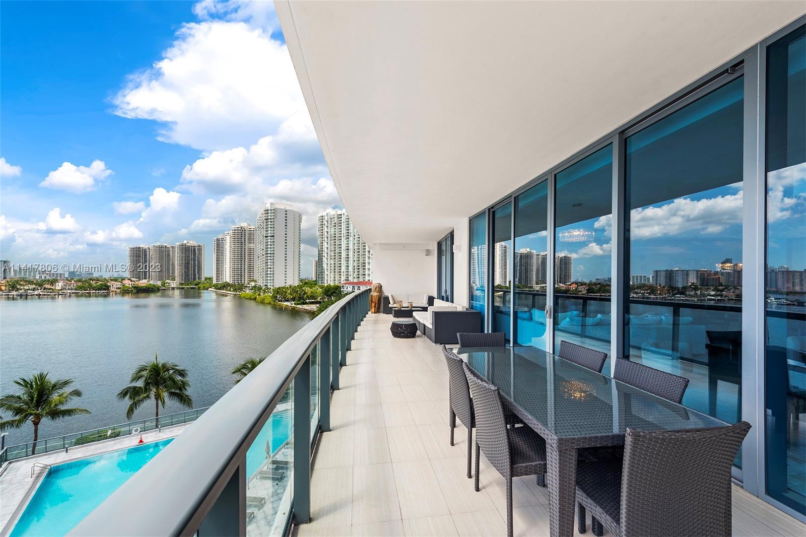 ECHO CONDO - Residential