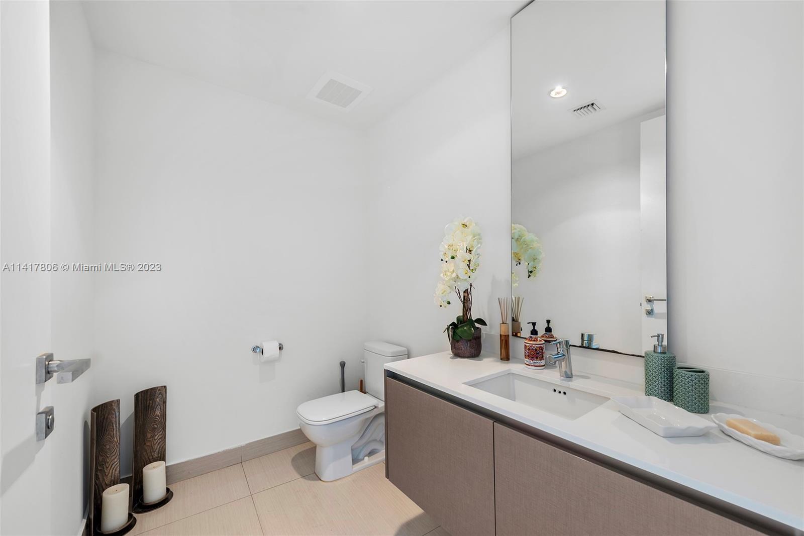 ECHO CONDO - Residential