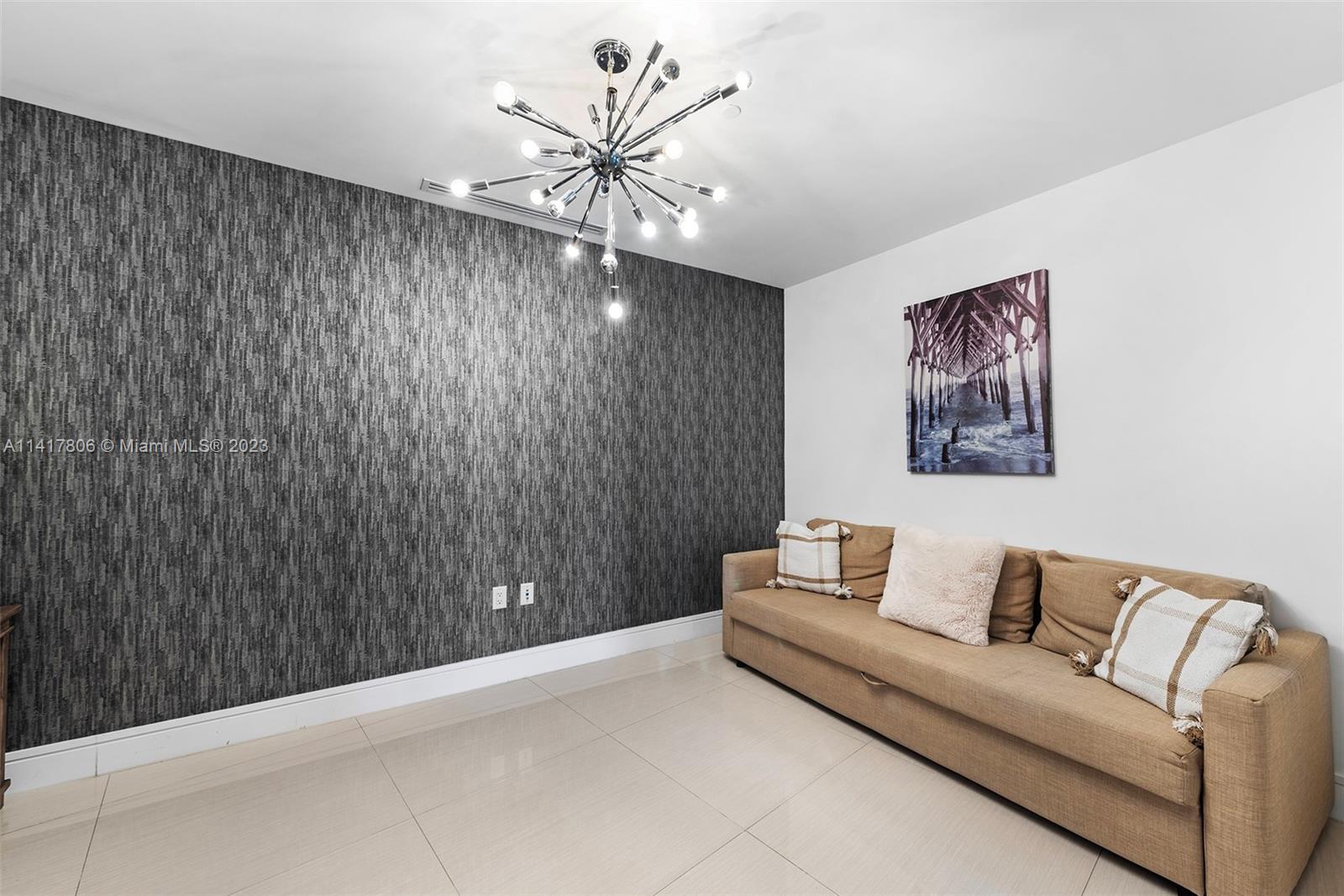 ECHO CONDO - Residential