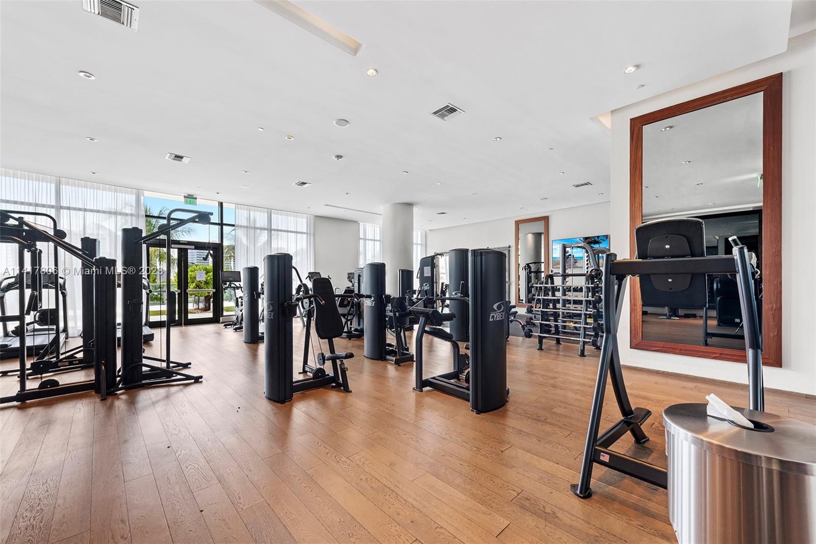 ECHO CONDO - Residential