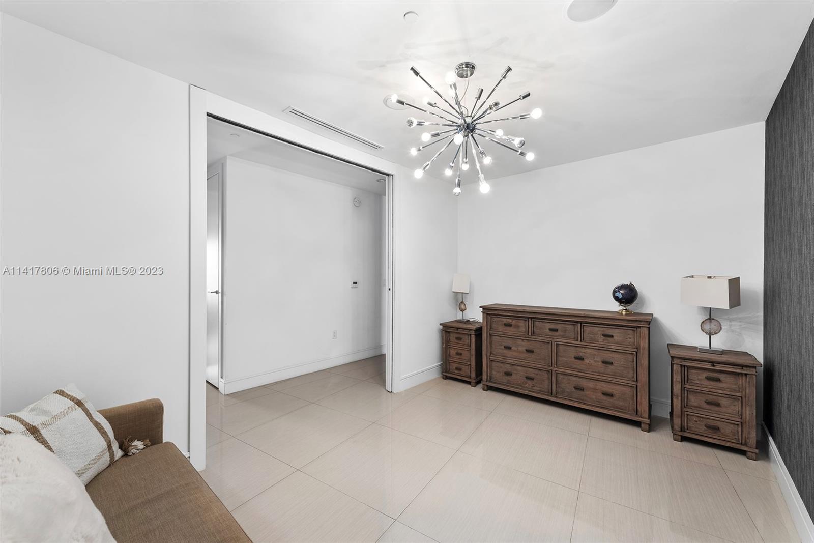 ECHO CONDO - Residential