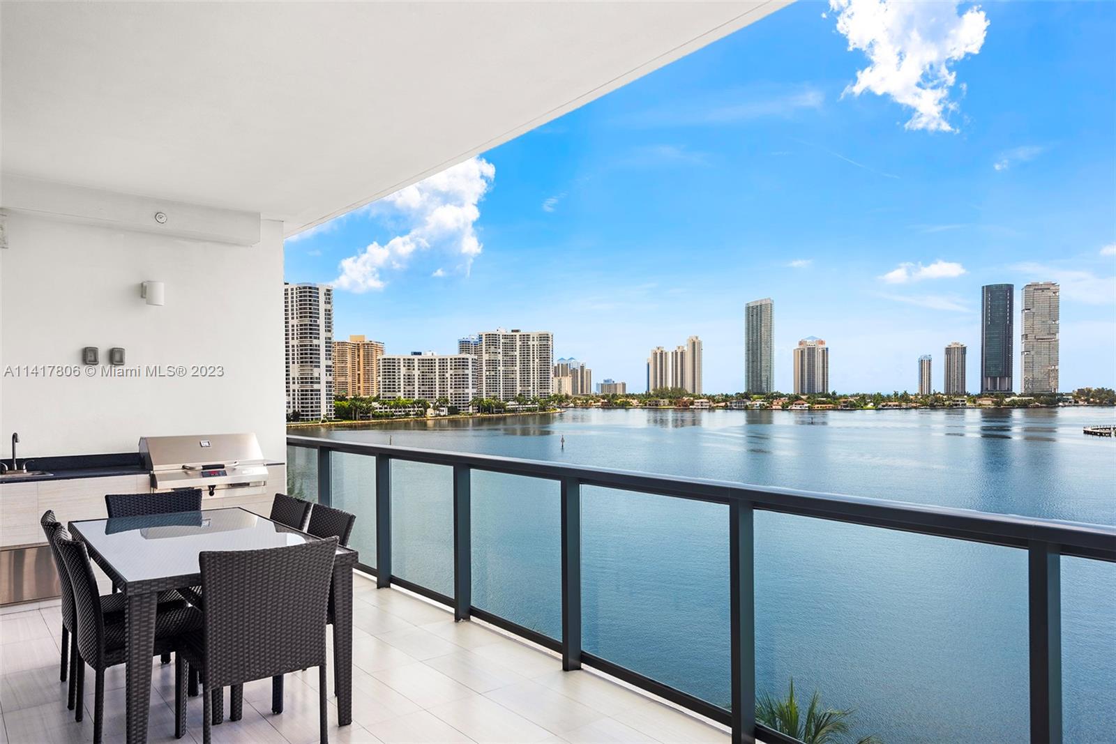 ECHO CONDO - Residential