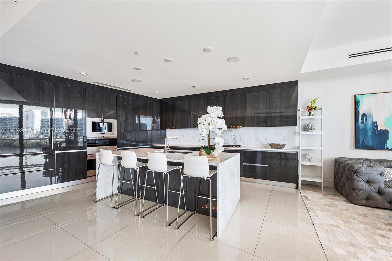 ECHO CONDO - Residential