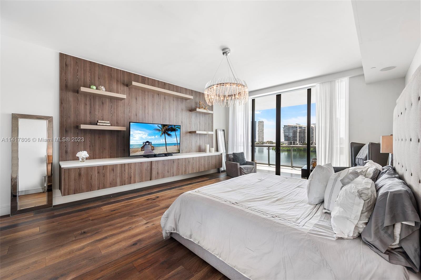 ECHO CONDO - Residential