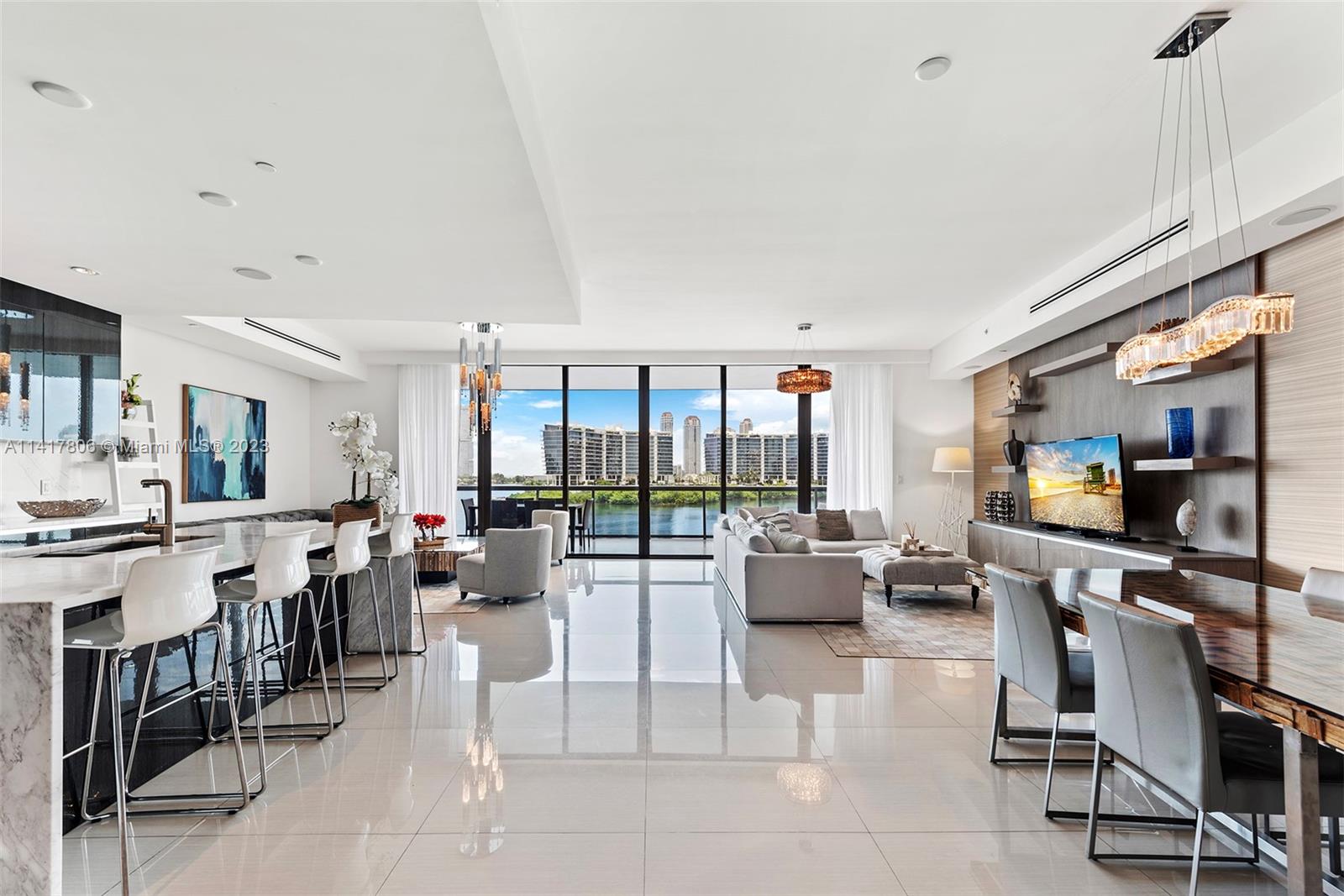 ECHO CONDO - Residential