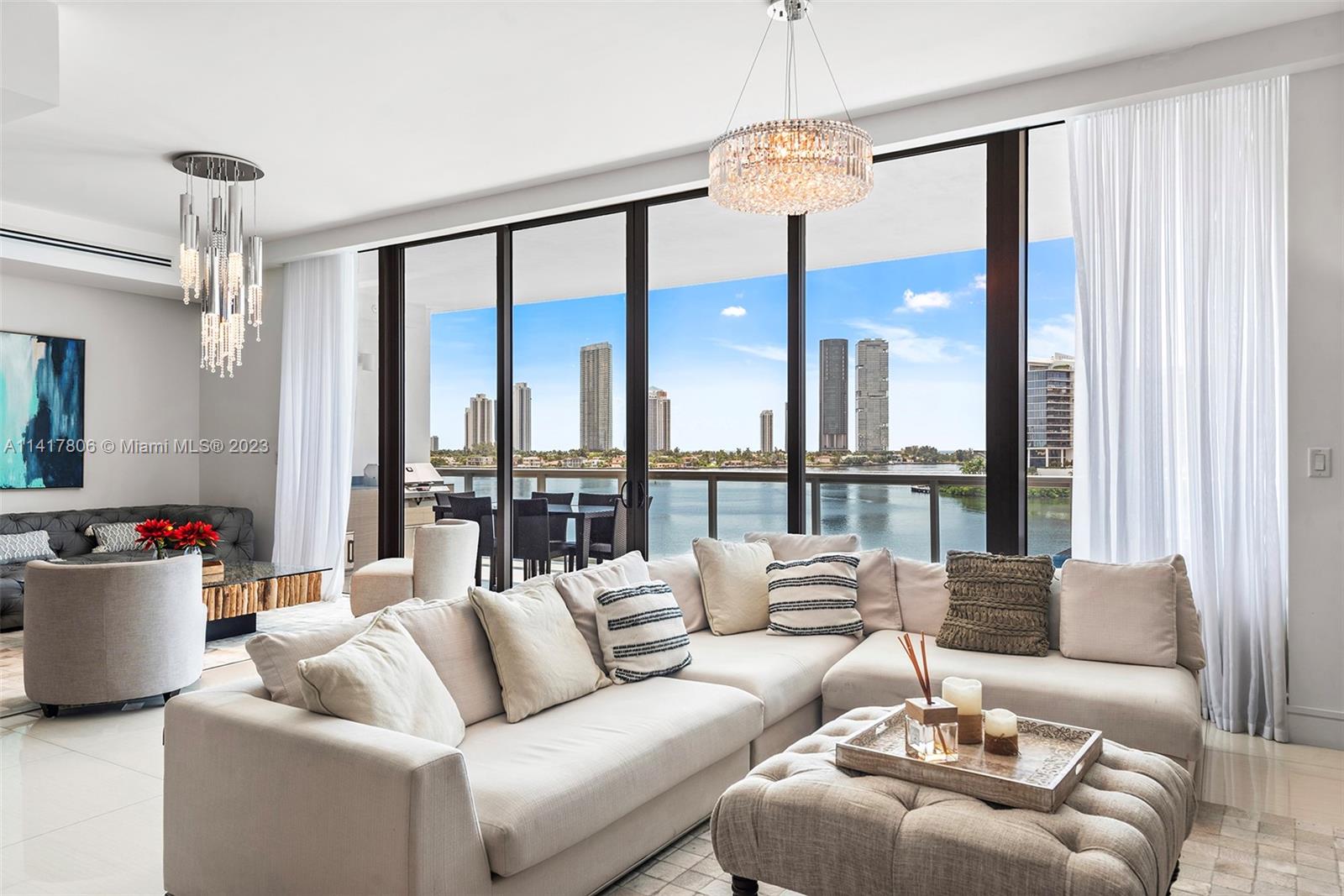 ECHO CONDO - Residential