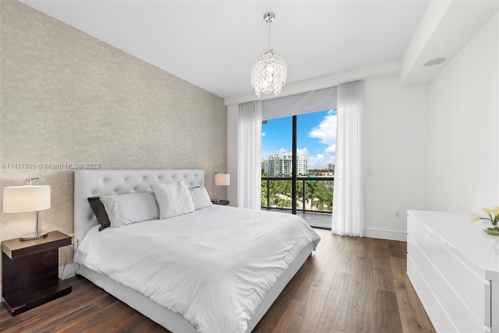 ECHO CONDO - Residential