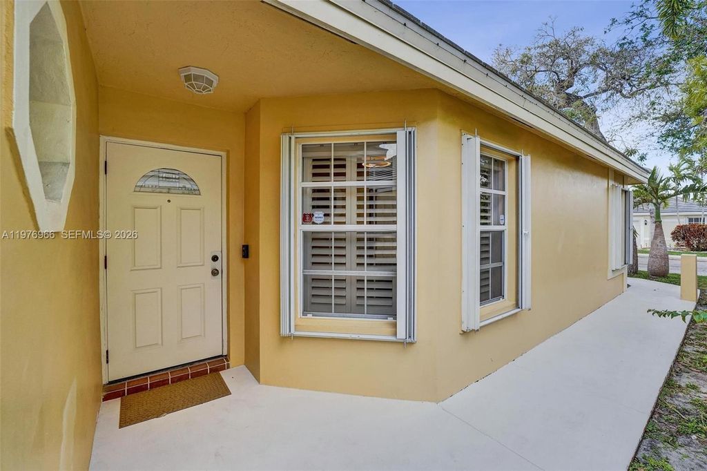 Photo of 9304 Arborwood Cir, Davie, FL 33328 (MLS # A11976966)