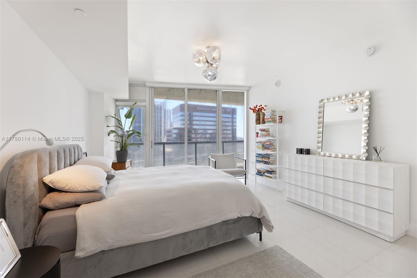 ICON BRICKELL NO TWO - Residential