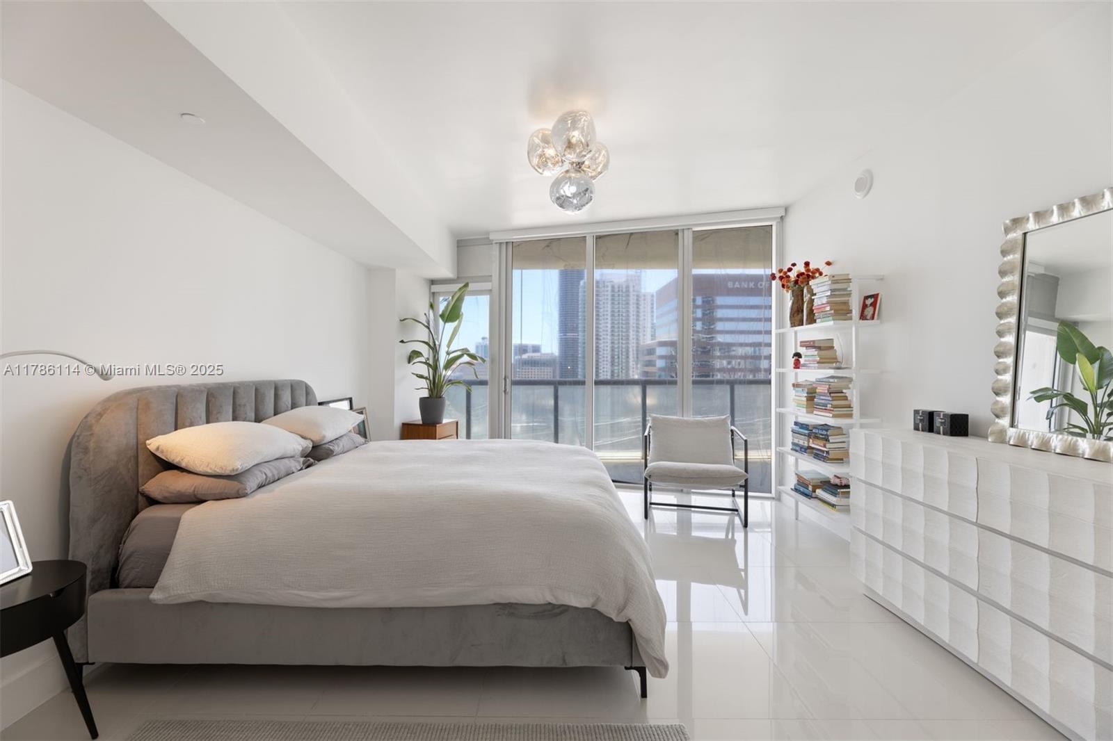 ICON BRICKELL NO TWO - Residential