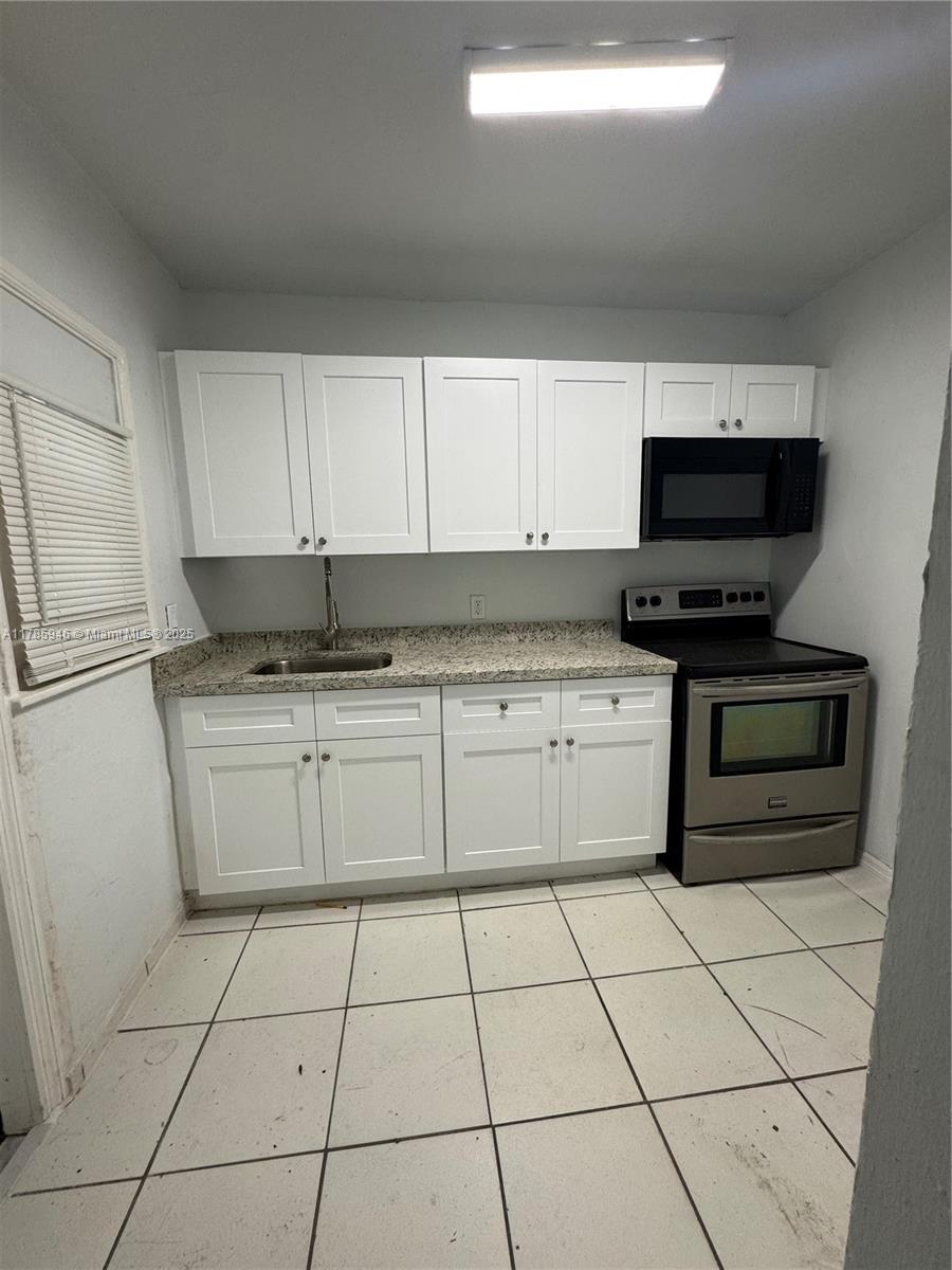 935 NW 65th St