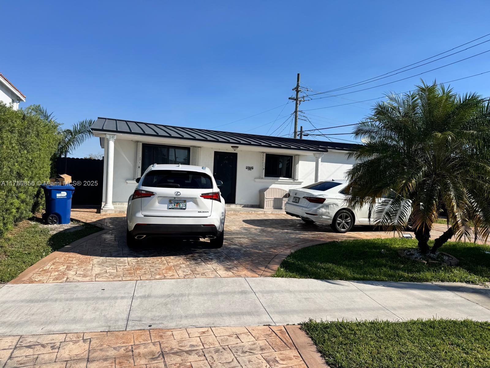 Address Not Disclosed, Sweetwater, Miami-Dade County, Florida - 5 Bedrooms  
3 Bathrooms - 