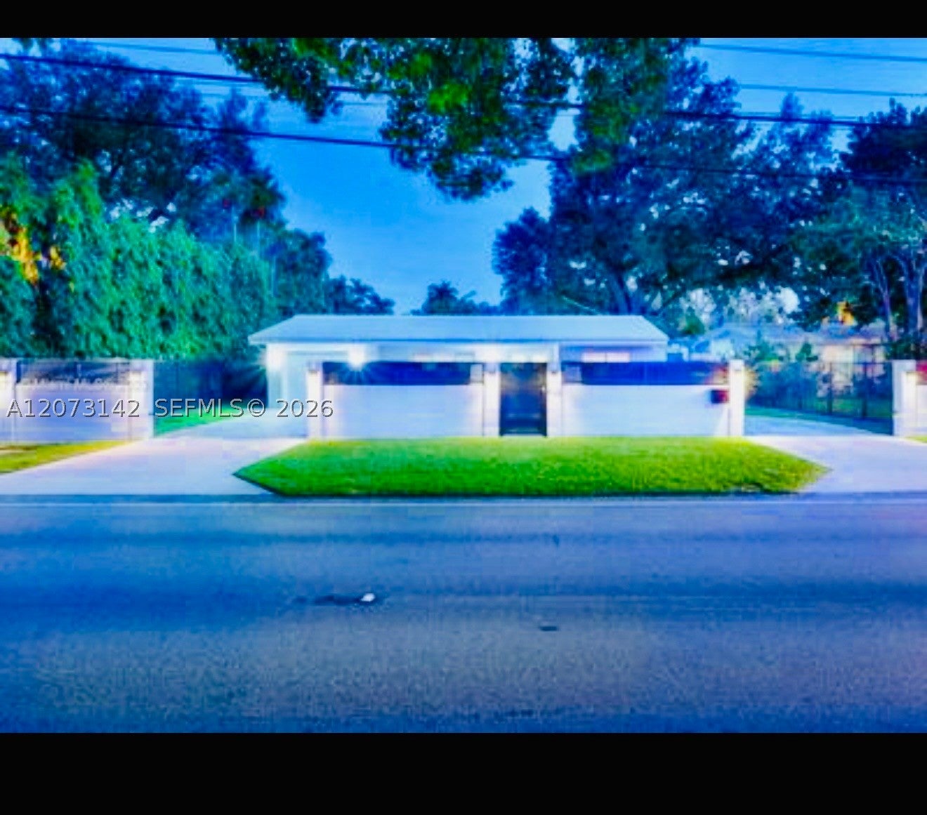 932 Bird Rd