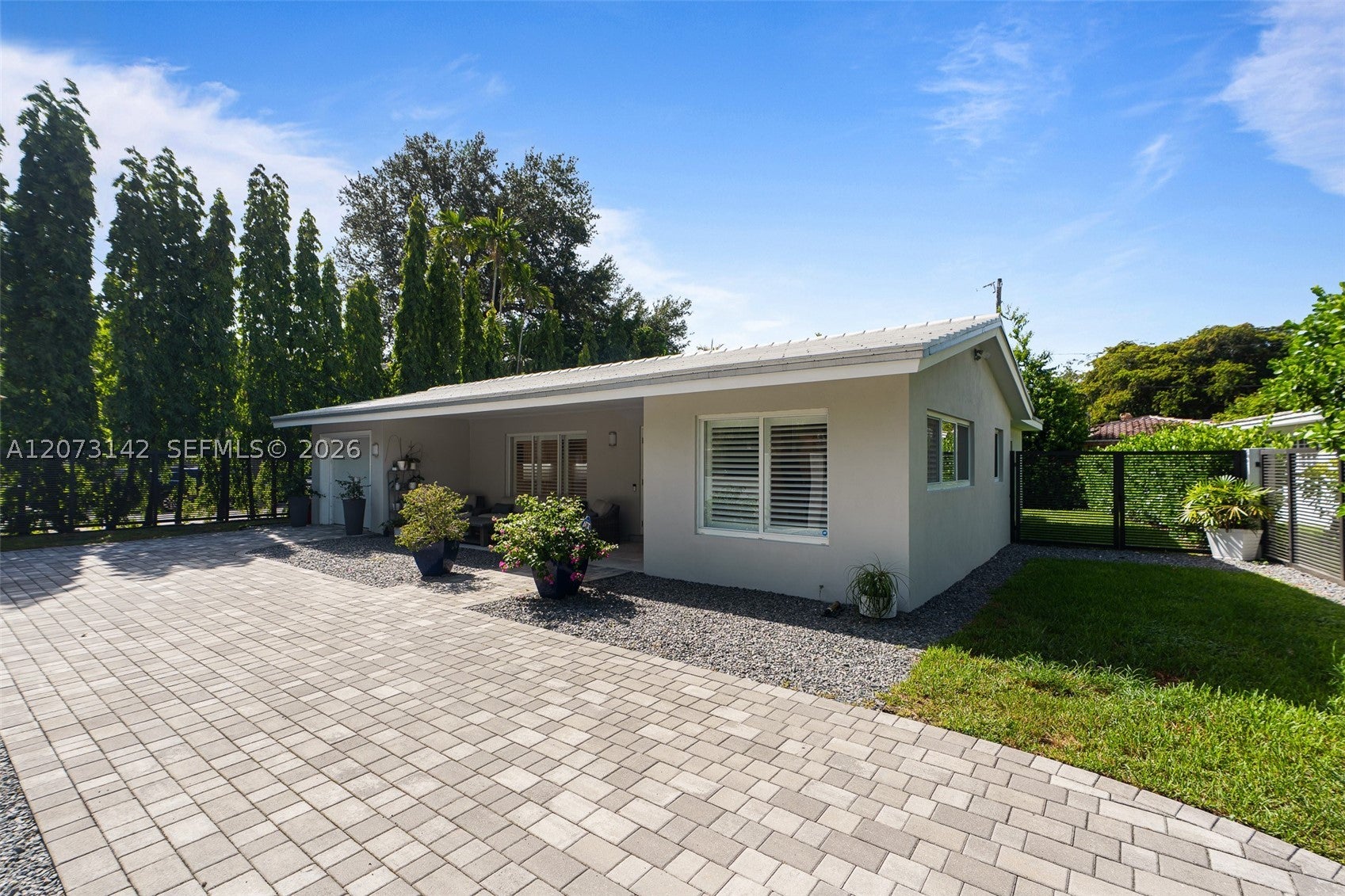 932 Bird Rd
