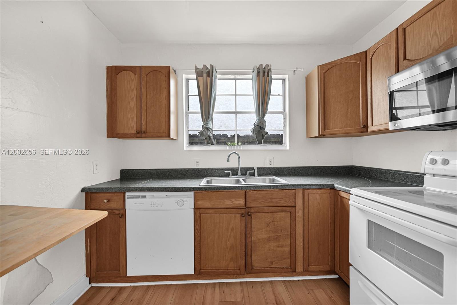 BROADMOOR SUB - Land