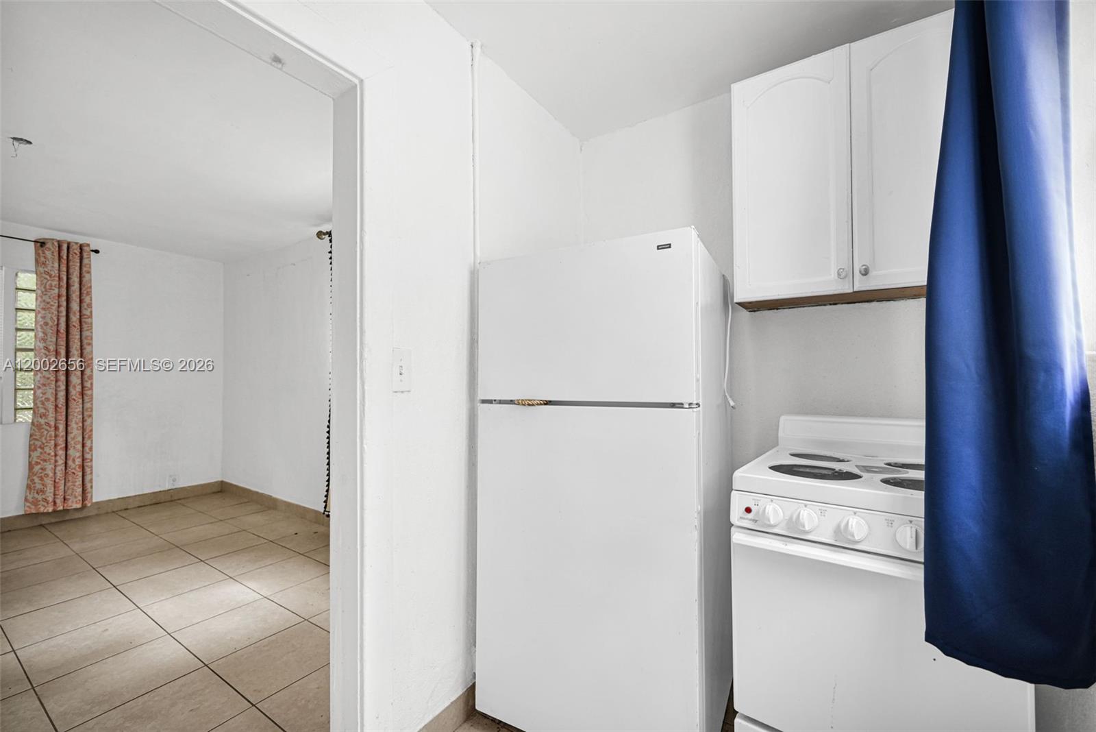 BROADMOOR SUB - Land